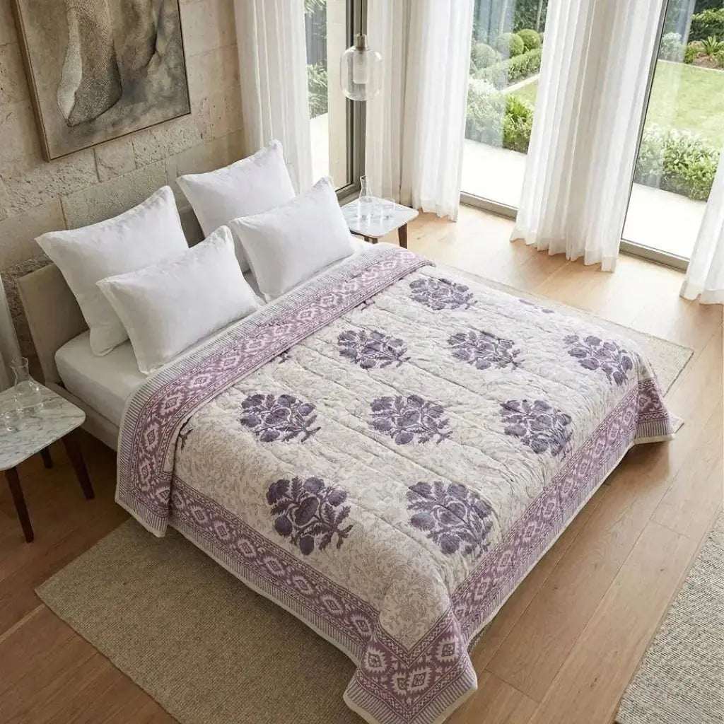 Bedroom Bedding: Comforters & Bed Sheets