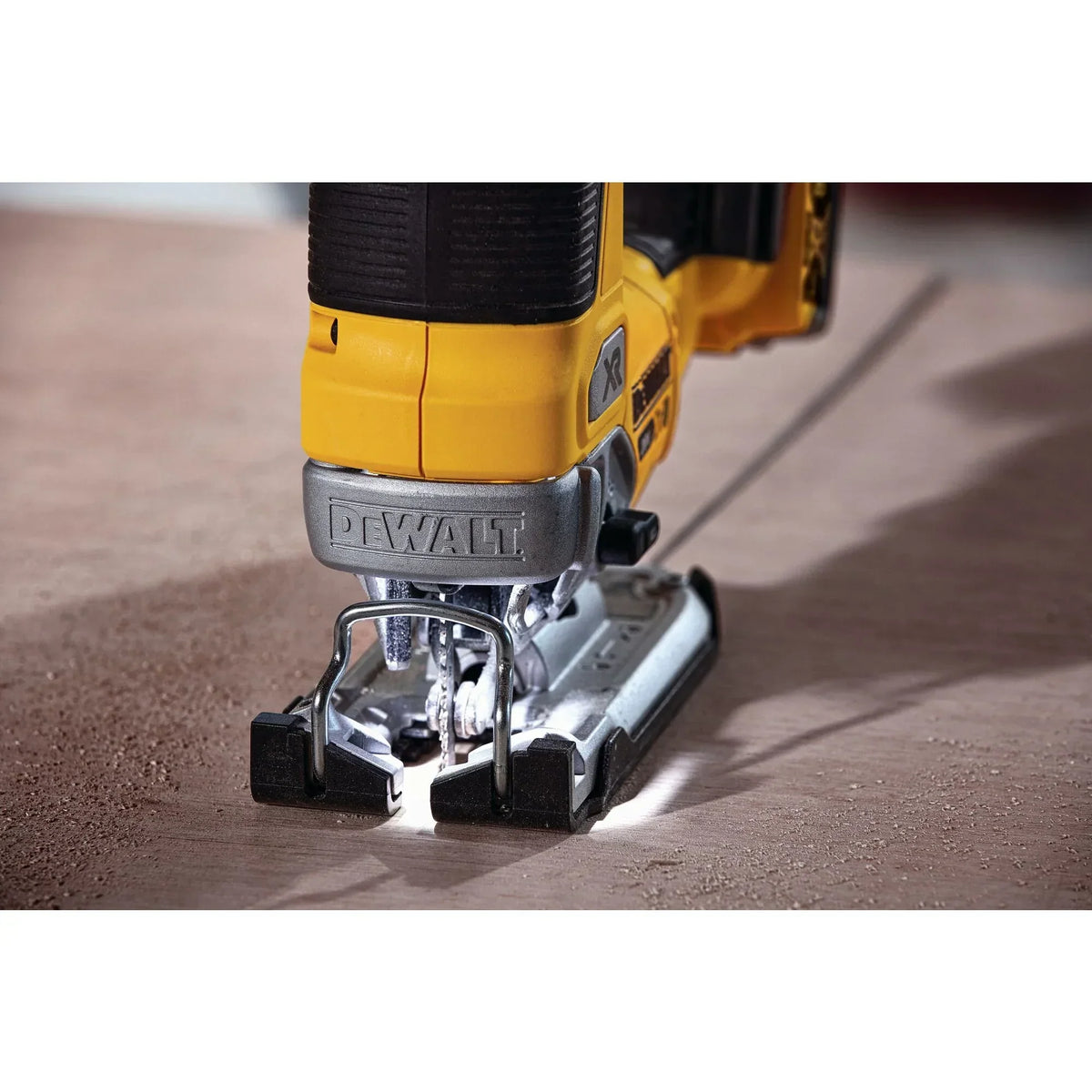 2026 NewDEWALT 20V MAX XR Cordless Jig Saw DCS334B, 3,200 Blade Speed, Brushless Motor, LED Light (Bare Tool Only)