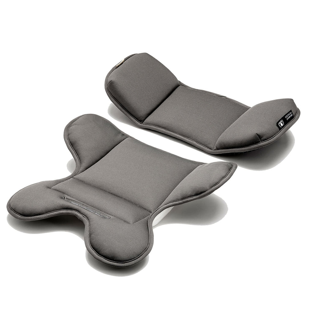 2026 NewDoona infant car seat and stroller with base (model year 2025)